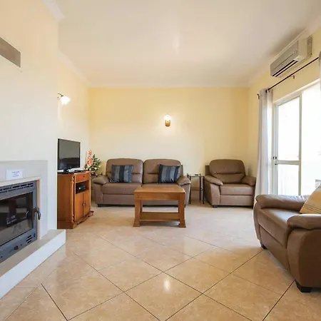 Lara Lima Villa Albufeira