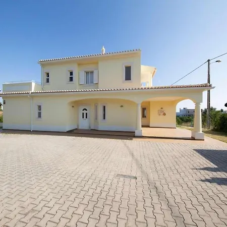 Lara Lima Albufeira